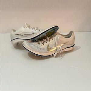 Nike Women's Dragon fly spikes